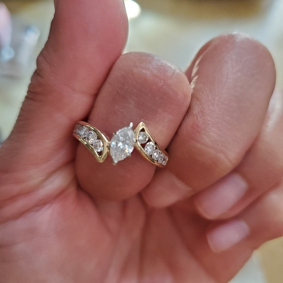 Bundle 4 ttsweetclosest**14k gold Diamond & 18k Emerald Rings, 14k Lapis earring - Picture 4 of 9